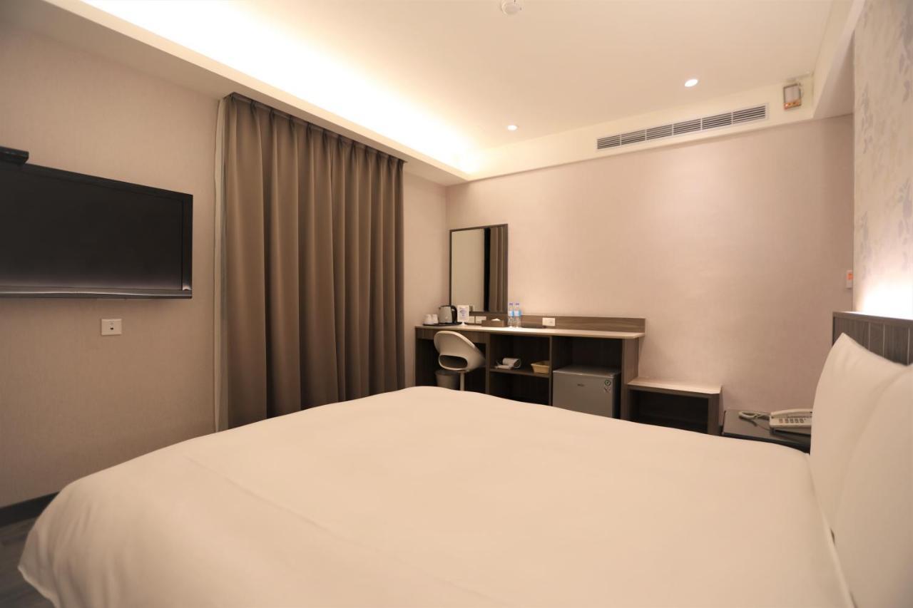 Chair Man Hotel Taipei Eksteriør billede