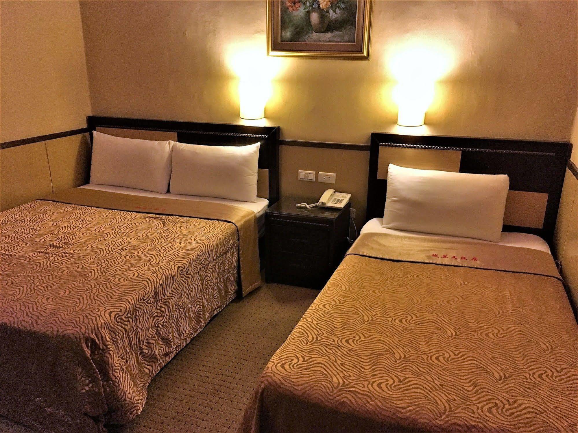 Chair Man Hotel Taipei Eksteriør billede